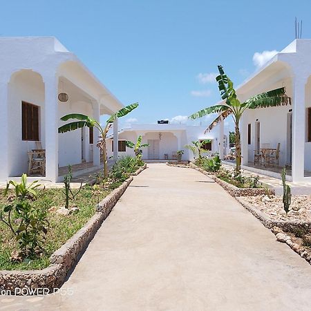 Bed and Breakfast Red Land House Watamu Exterior foto