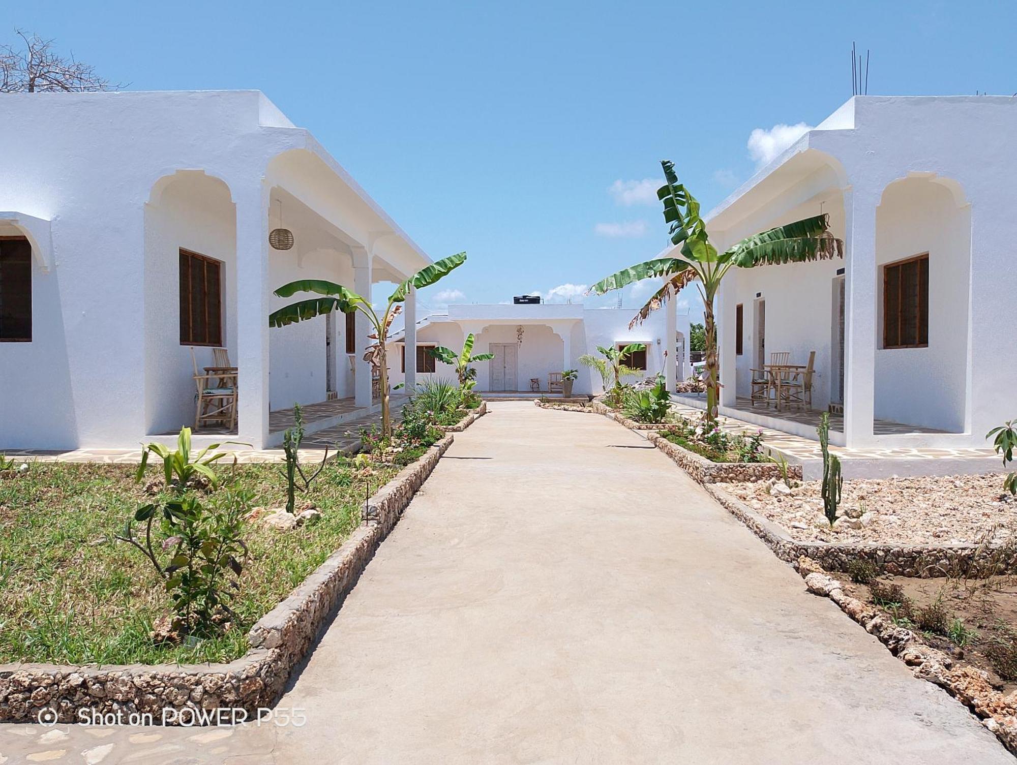 Bed and Breakfast Red Land House Watamu Exterior foto